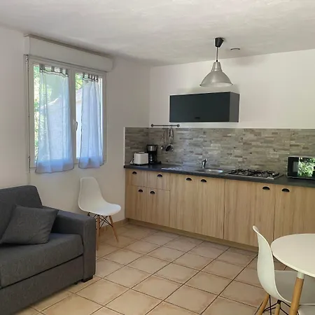 Perla Di Macchia 3*