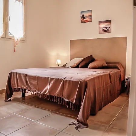 Perla Di Macchia 假日公园 3*