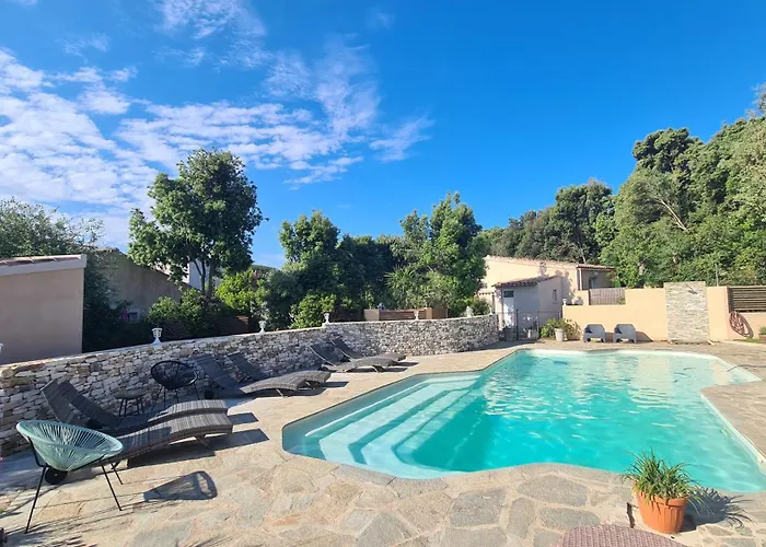 Perla Di Macchia Aldeamento Turístico 3*